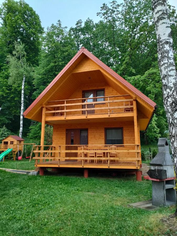 Domki I Pokoje U Borsa Lesko Exterior photo